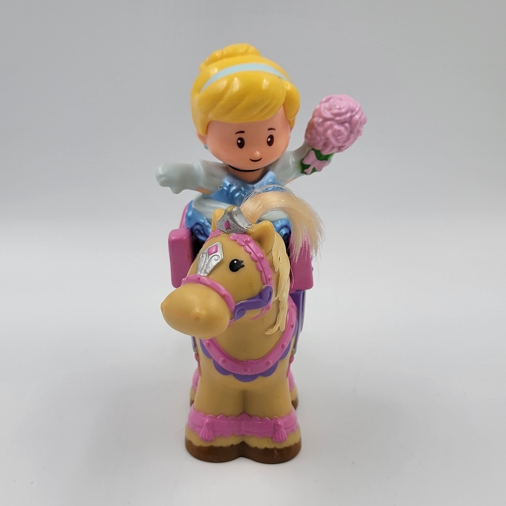 Little People Dance 'n Twirl Palace Royal Kingdom Princess Pony Horse Cinderella